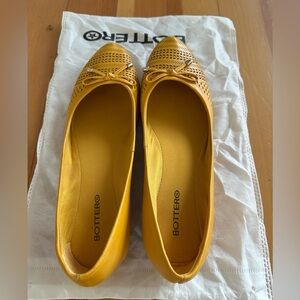 Botero Genuine Leather -Made in Brazil -  Chic Yellow Flats with Bow Accent